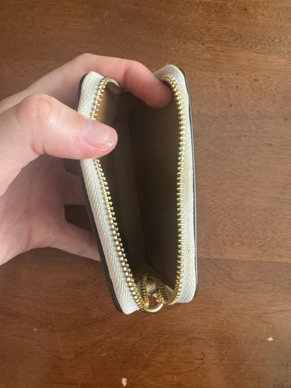 Coach Zip Card Case In
Signature Canvas - Picture 4 of 4